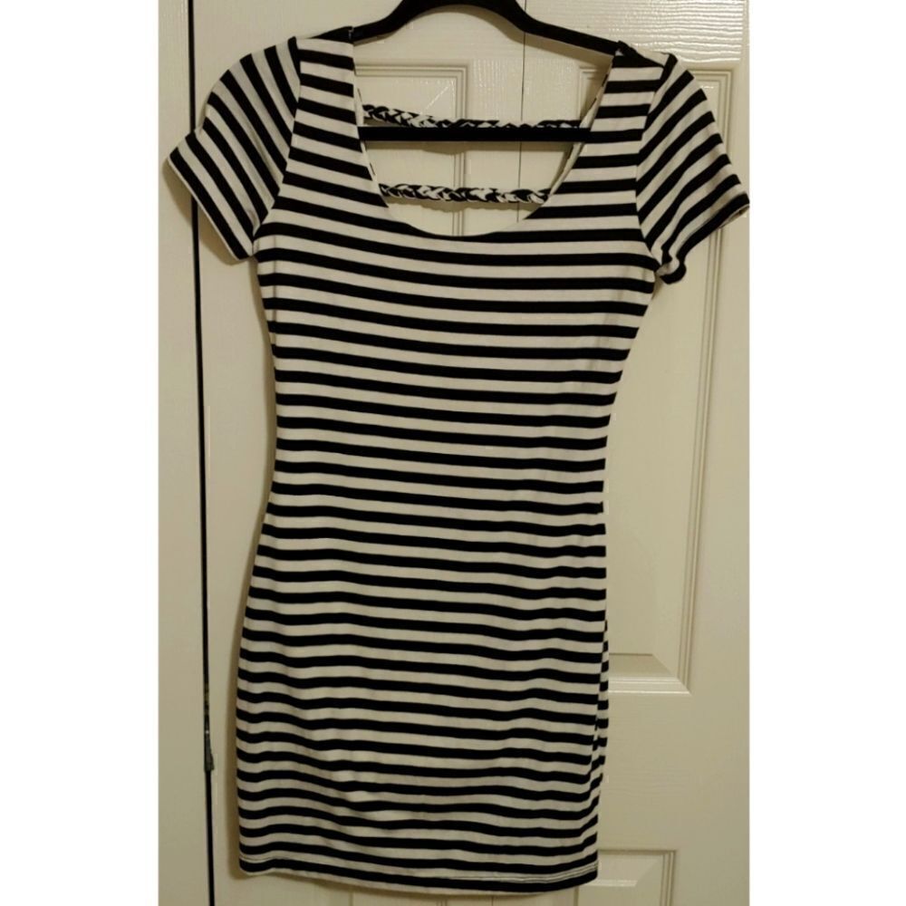 Women's Black & White Striped Mini Dress with Open Back GUC Size Small